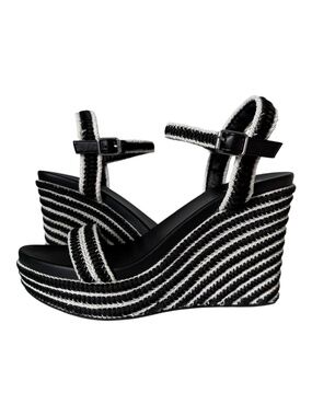 MIA | Black & White Woven Wedge Sandals Sz 7.5